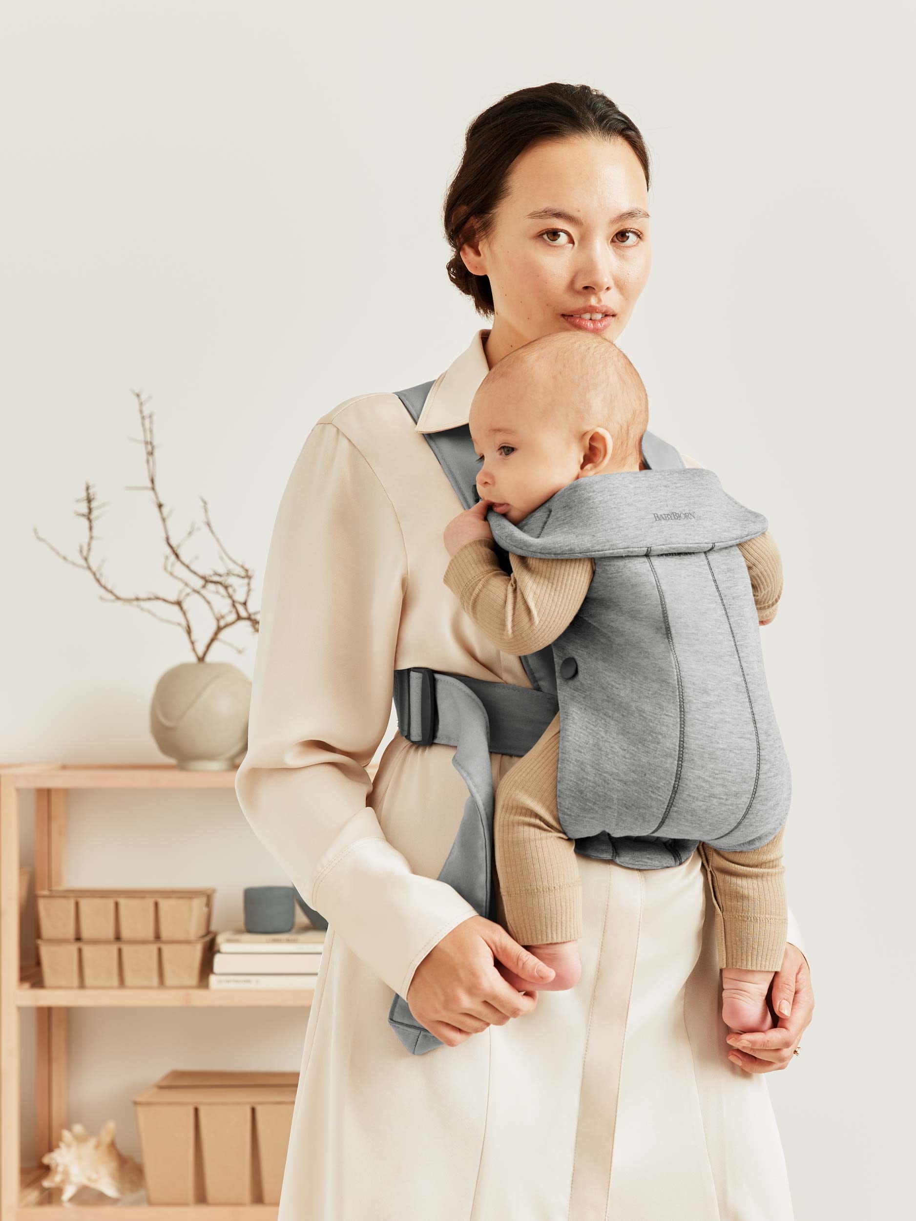Porte-bébé Mini - Gris clair / Jersey 3D (BabyBjörn) - Image 5