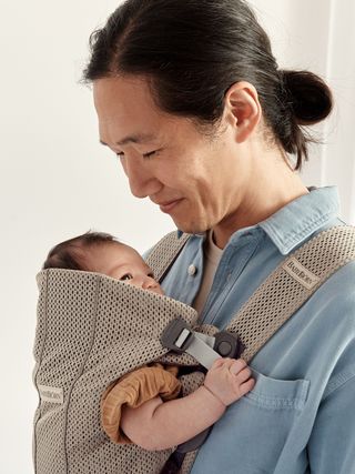 BABY BJÖRN Grey Beige Mini 3D Mesh Baby Carrier