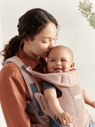 Ergo pink baby clearance carrier