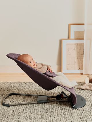 Baby bouncer baby outlet bjorn