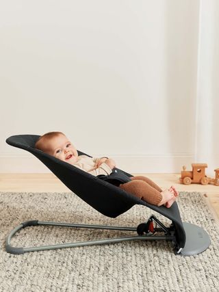 Bouncer Bliss—cozy for your newborn | BabyBjörn