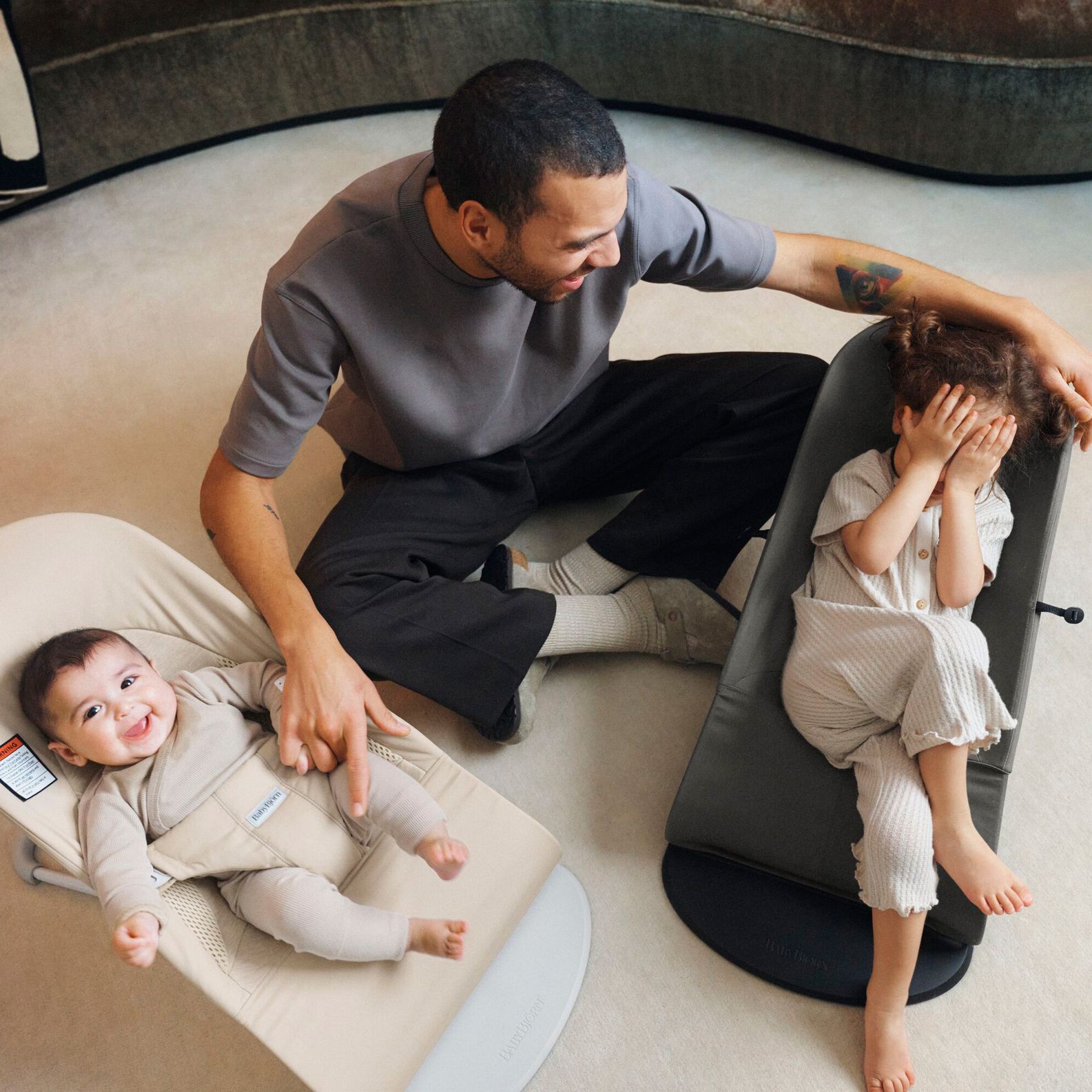 Bouncer Balance Soft in Light beige & Dark gray Woven/Jersey Trifabric - BabyBjörn