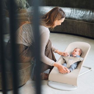 Bouncer Balance Soft in Light beige Woven/Jersey Trifabric - BabyBjörn