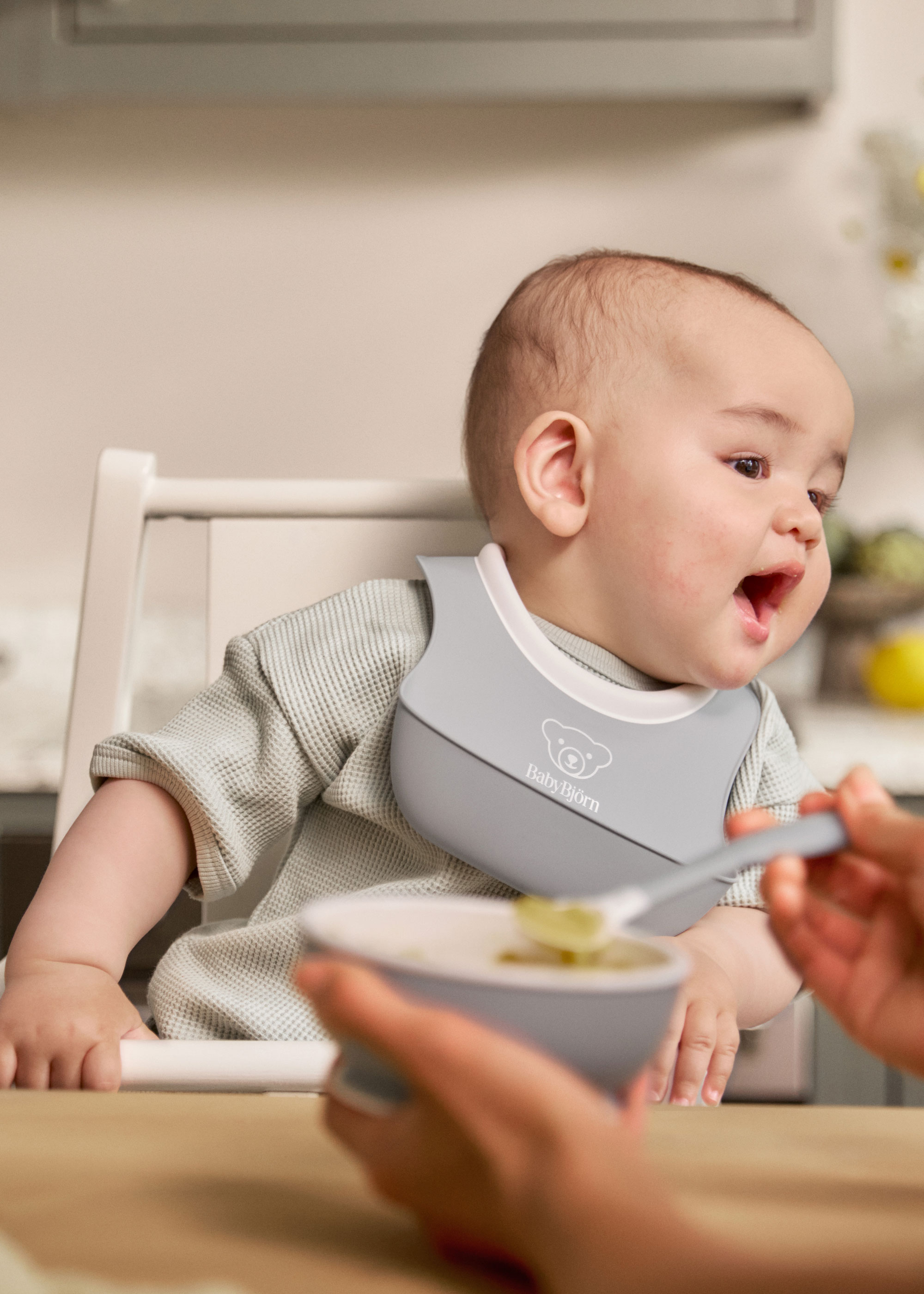 078004-baby-feeding-set-gray-