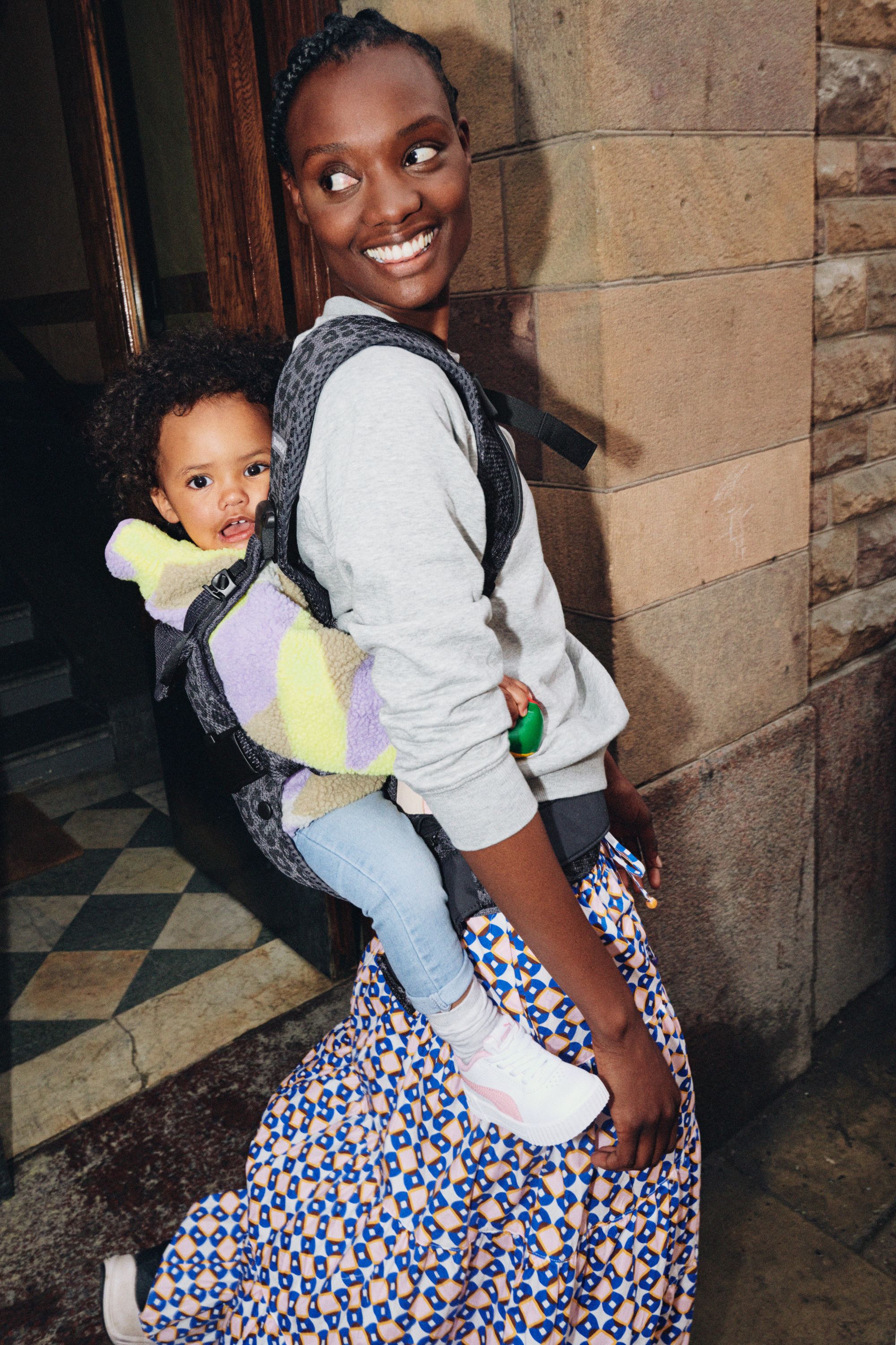 Baby Carrier One Air in flexible, airy mesh | BabyBjörn