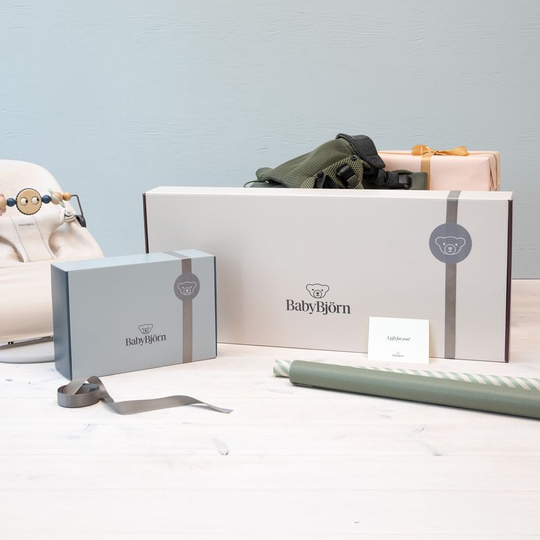 Gift wrapping with personal gift message - BabyBjörn