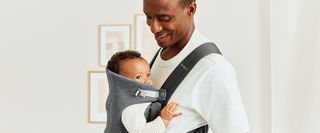 Baby carrier shop with head support