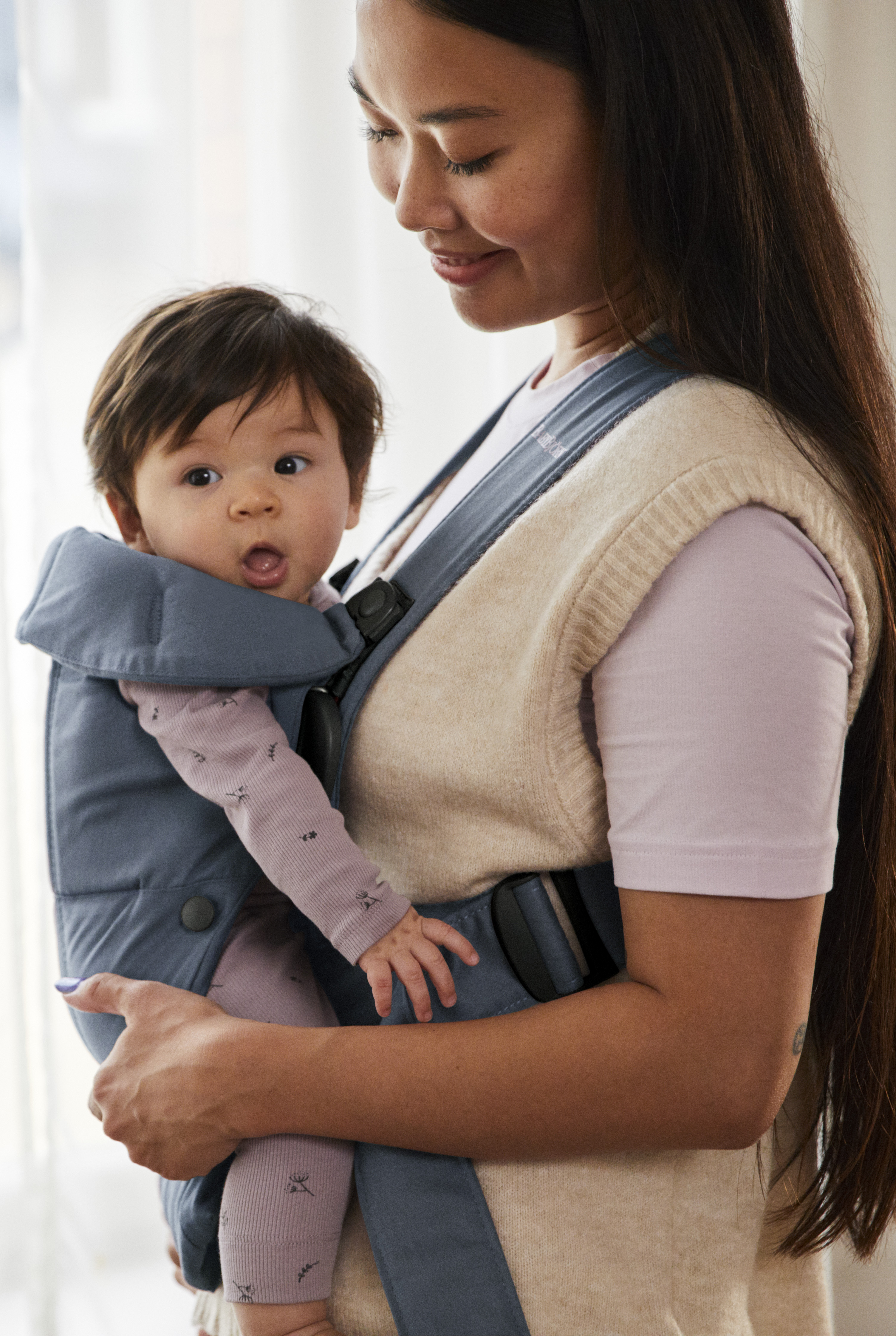 Baby Carrier Mini—perfect for a newborn | BabyBjörn