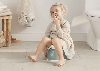 Potty Training in the Summer - BabyBjörn