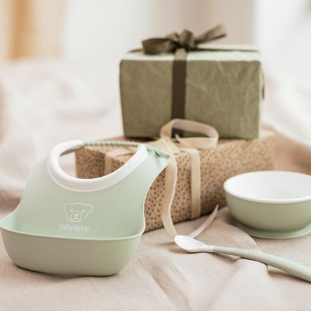Baby Feeding set in Powder green - BabyBjörn