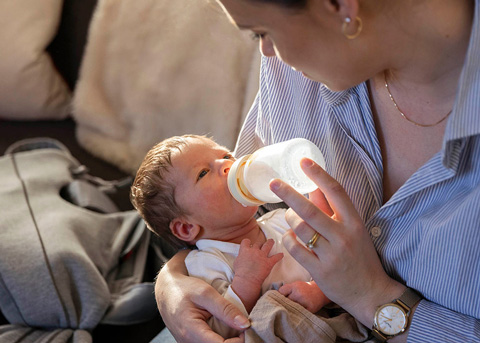 Newborn diaries, small baby in a Baby Carrier Mini - BabyBjörn