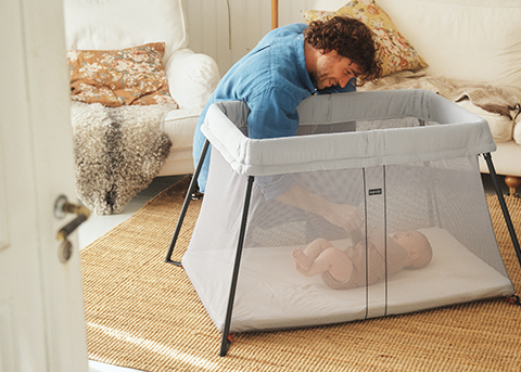 Travel Crib Light Silver mesh - BabyBjörn