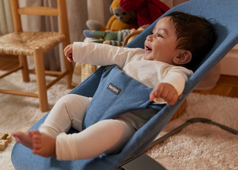 Baby bouncer Bliss in blue - BabyBjörn