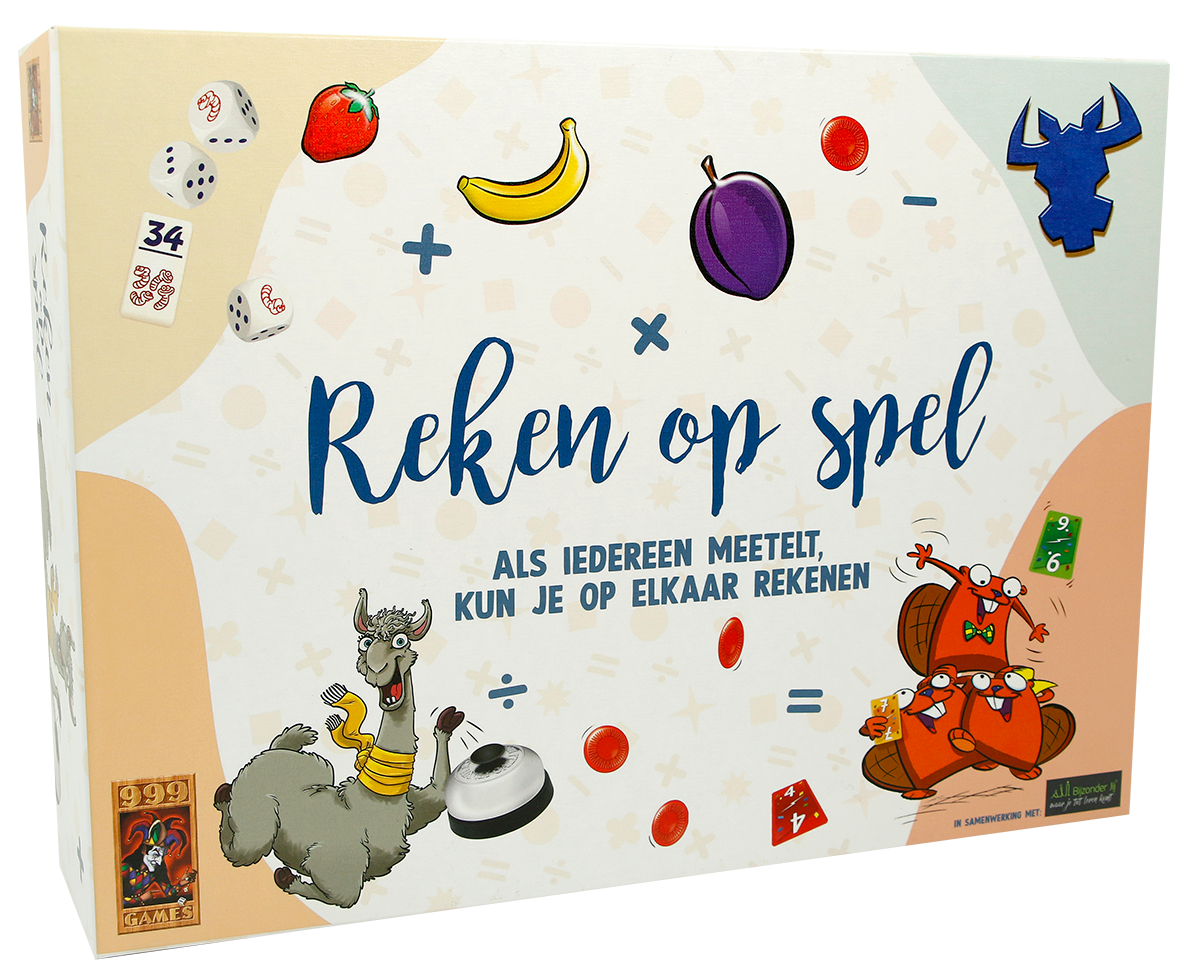 Bordspeldoos met kleurrijke illustraties van fruit, dobbelstenen, een lama en speelse figuurtjes. Tekst luidt "Reken op spel".