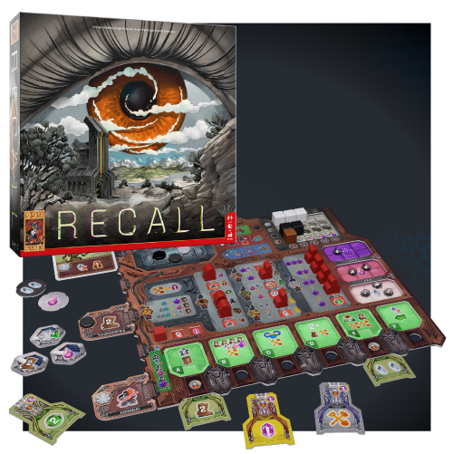 Doos van het bordspel "RECALL" met een oog erop, met een speelbord waarop verschillende fiches en onderdelen te zien zijn.