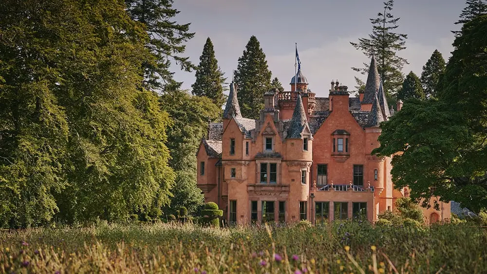 Aldourie Castle