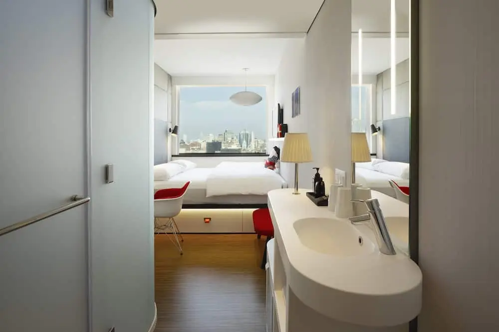 Citizenm