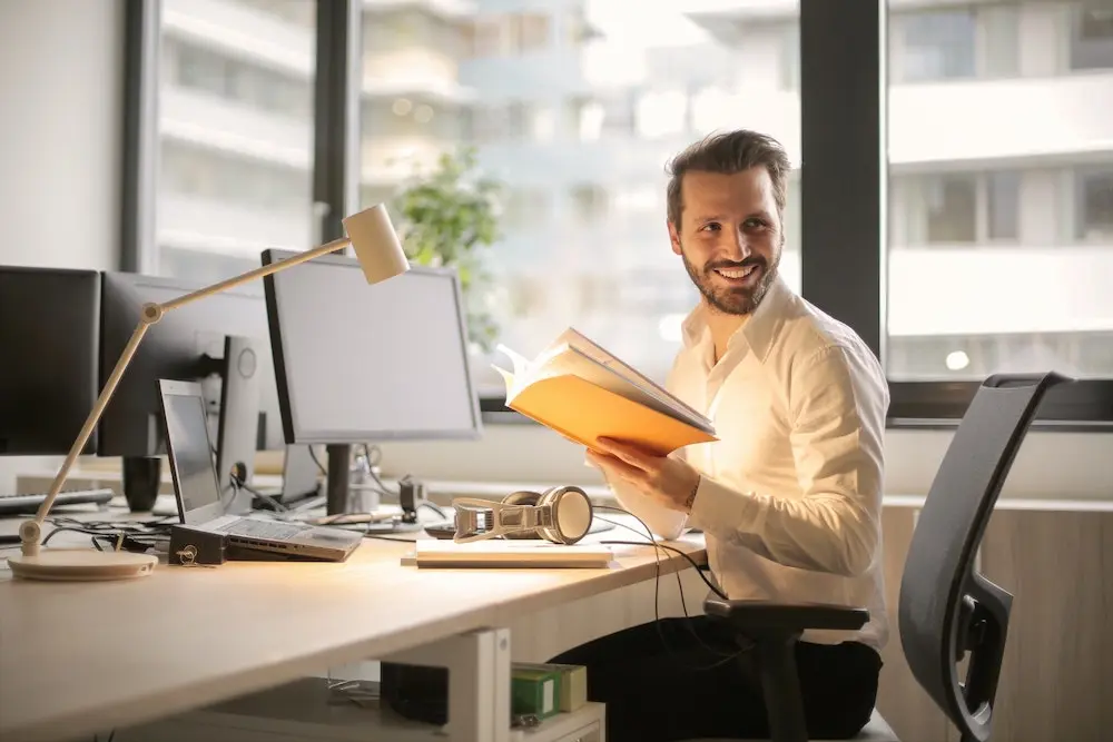 Travel Agency Software Pexels Andrea Piacquadio 927022