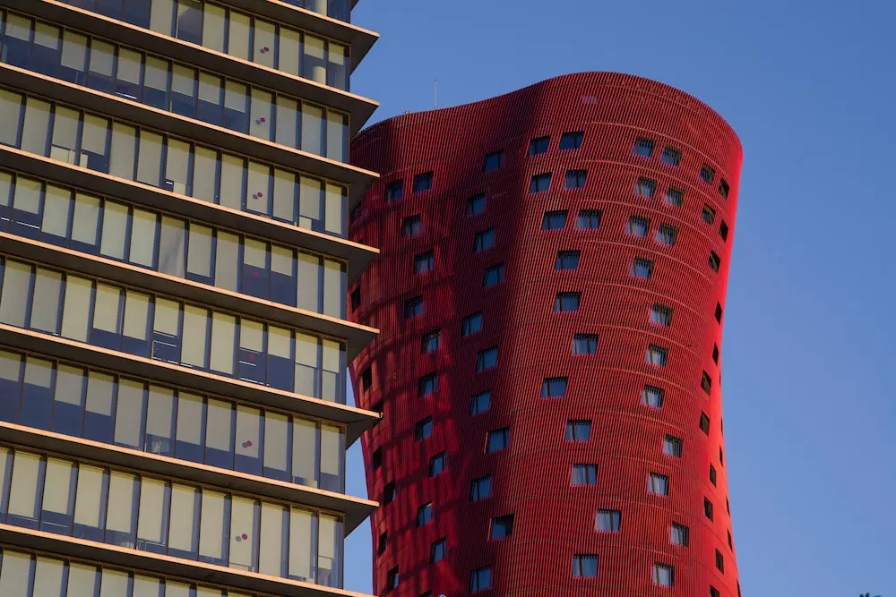Agencias Viajes Hospitalet De Llobregat Lluis Bazan Ppcnmxui9ia Unsplash