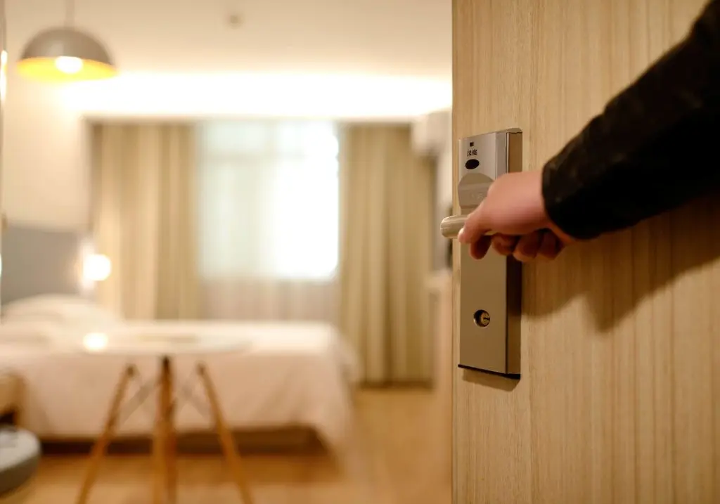 Shared Hotel Room 1024x717