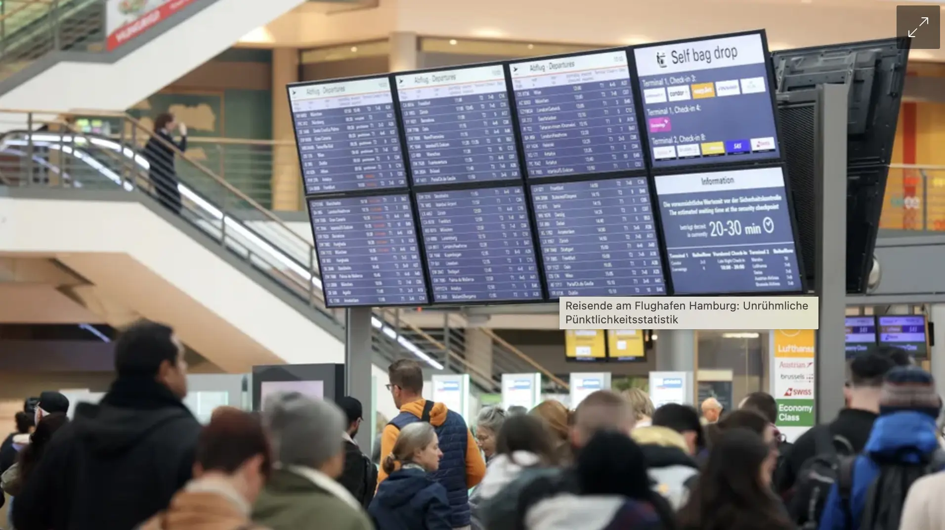 Reisende Am Flughafen Hamburg Unruhmliche Punktlichkeitsstatistik