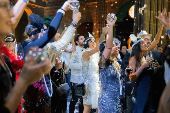 Tips To Plan An Unforgettable Holiday Party 2