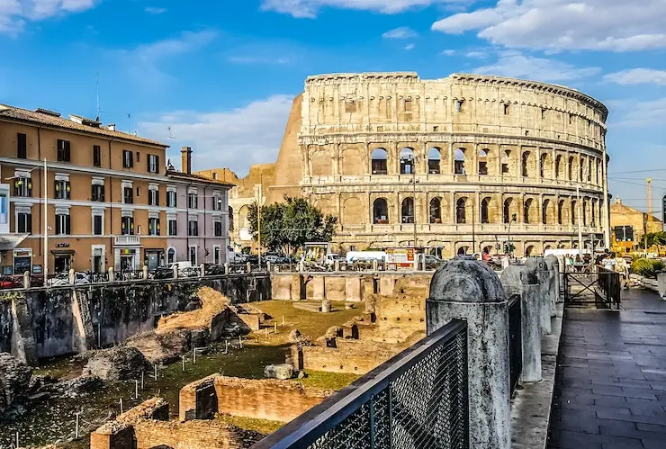 Italy Car Rental Pexels Pixabay 532263