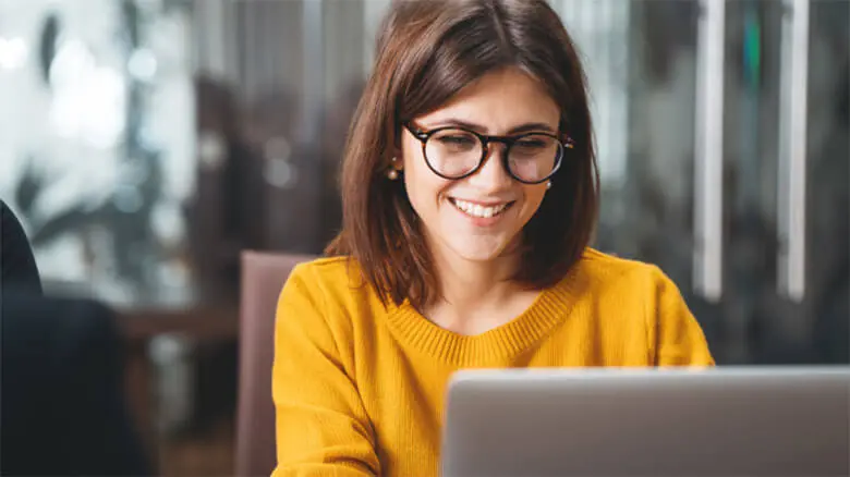 Woman With Laptop 780x438 1