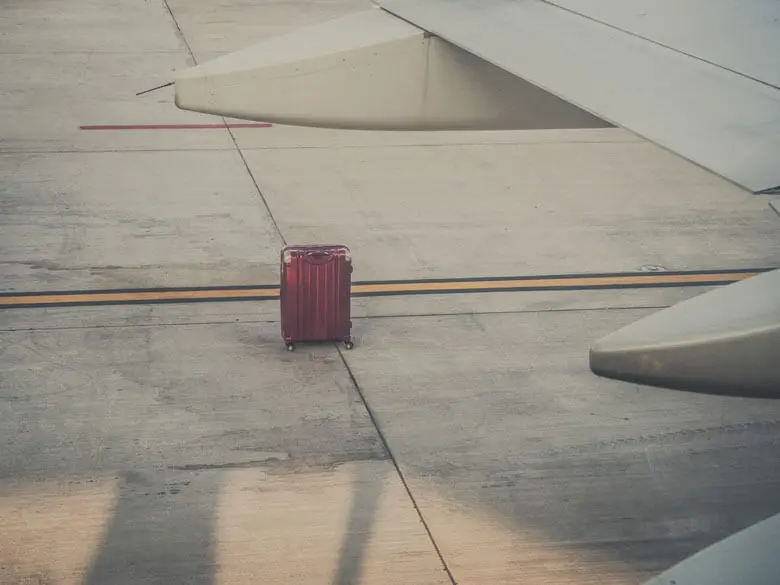 Red Suitcase 780x585 1