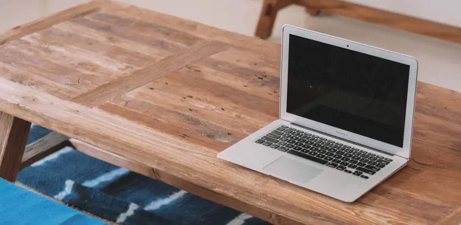 Macbook Air Expenses 940x459 1