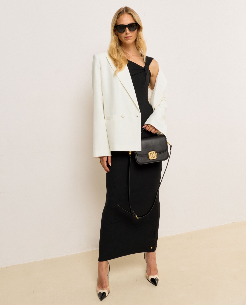 Shop de sale van JOSH V