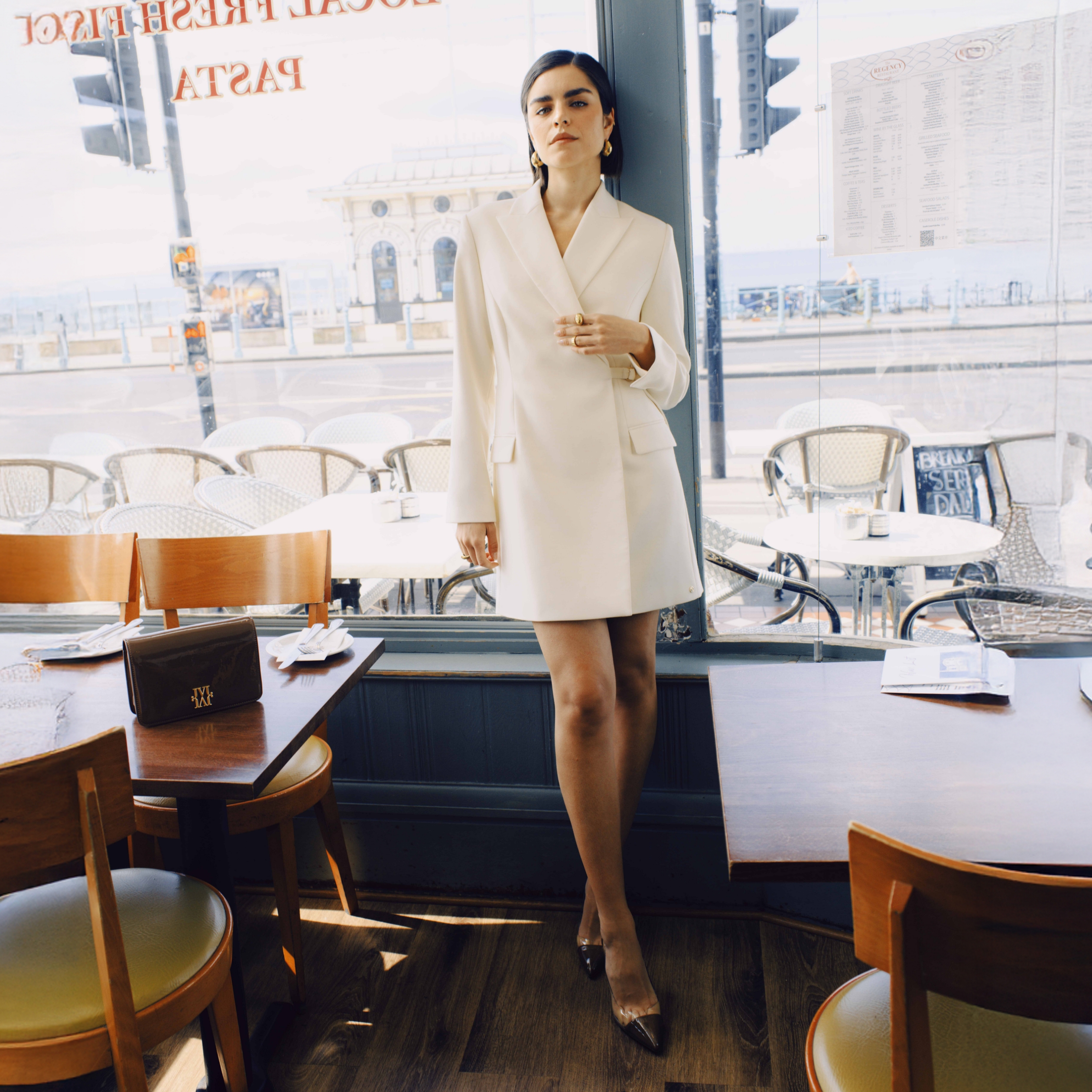 Shop de sale van JOSH V