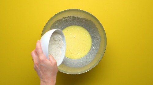 Preparazione muffin salati 08