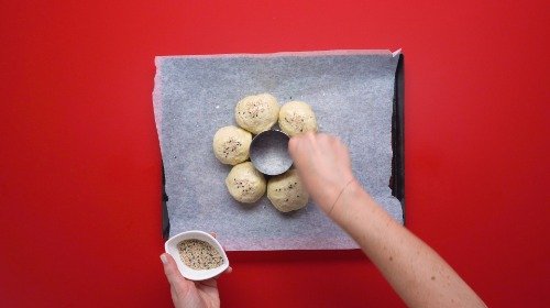 Preparazione Ghirlanda di pane 15