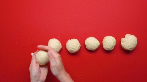 Preparazione Ghirlanda di pane 13