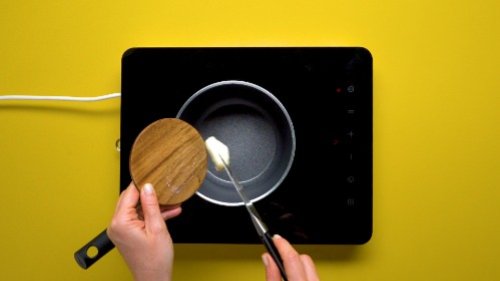 Preparazione risotto ai mirtilli 01