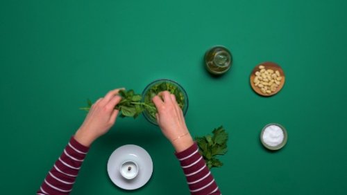 Preparazione Pasta con pesto di edamame 08