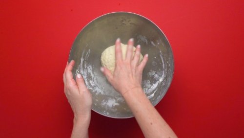 Preparazione Ghirlanda di pane 09