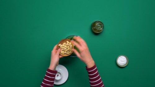 Preparazione Pasta con pesto di edamame 03