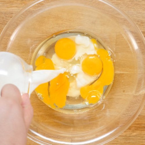 Preparazione Tortino pancetta e spinaci con insalata di rucola 01
