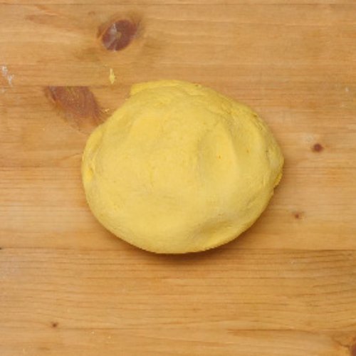 Preparazione Cavatelli allo zafferano con fave carciofi e piselli 03