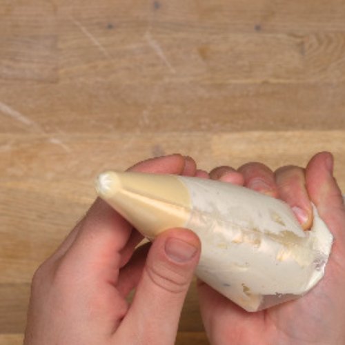 Preparazione Tortino fondente al limone con chantilly 07