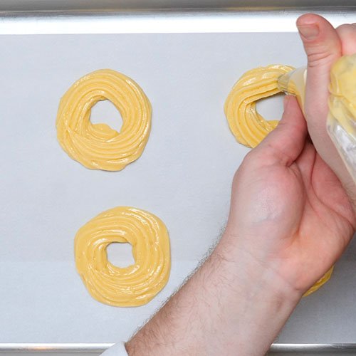 Preparazione Zeppole al forno con crema al mascarpone 03