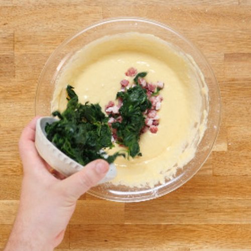 Preparazione Tortino pancetta e spinaci con insalata di rucola 05