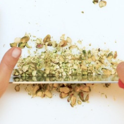 Preparazione Cous cous con gamberi rossi, pistacchi e melograno 02