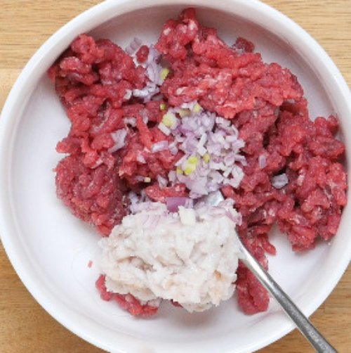 Preparazione Hamburger di manzo e maionese alla paprika 03