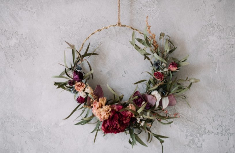 Ghirlanda di fiori secchi