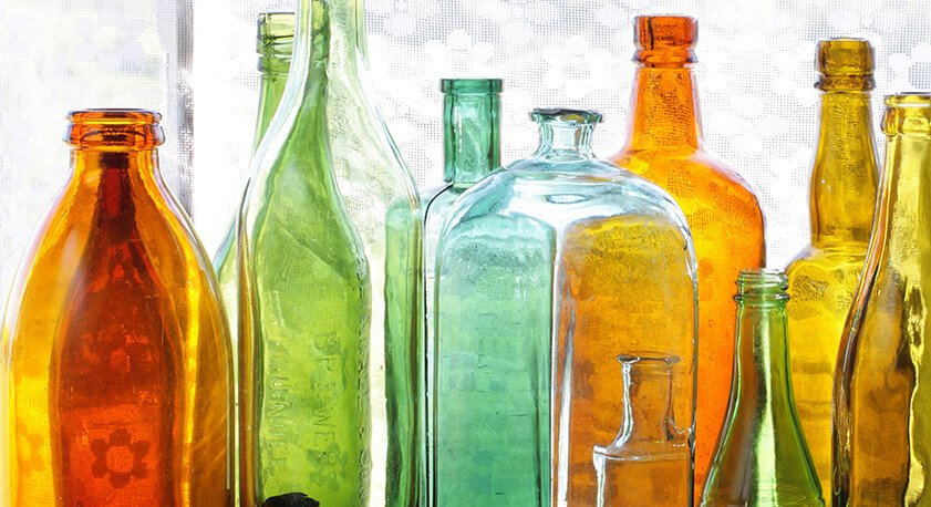 Bottiglie di vetro colorate