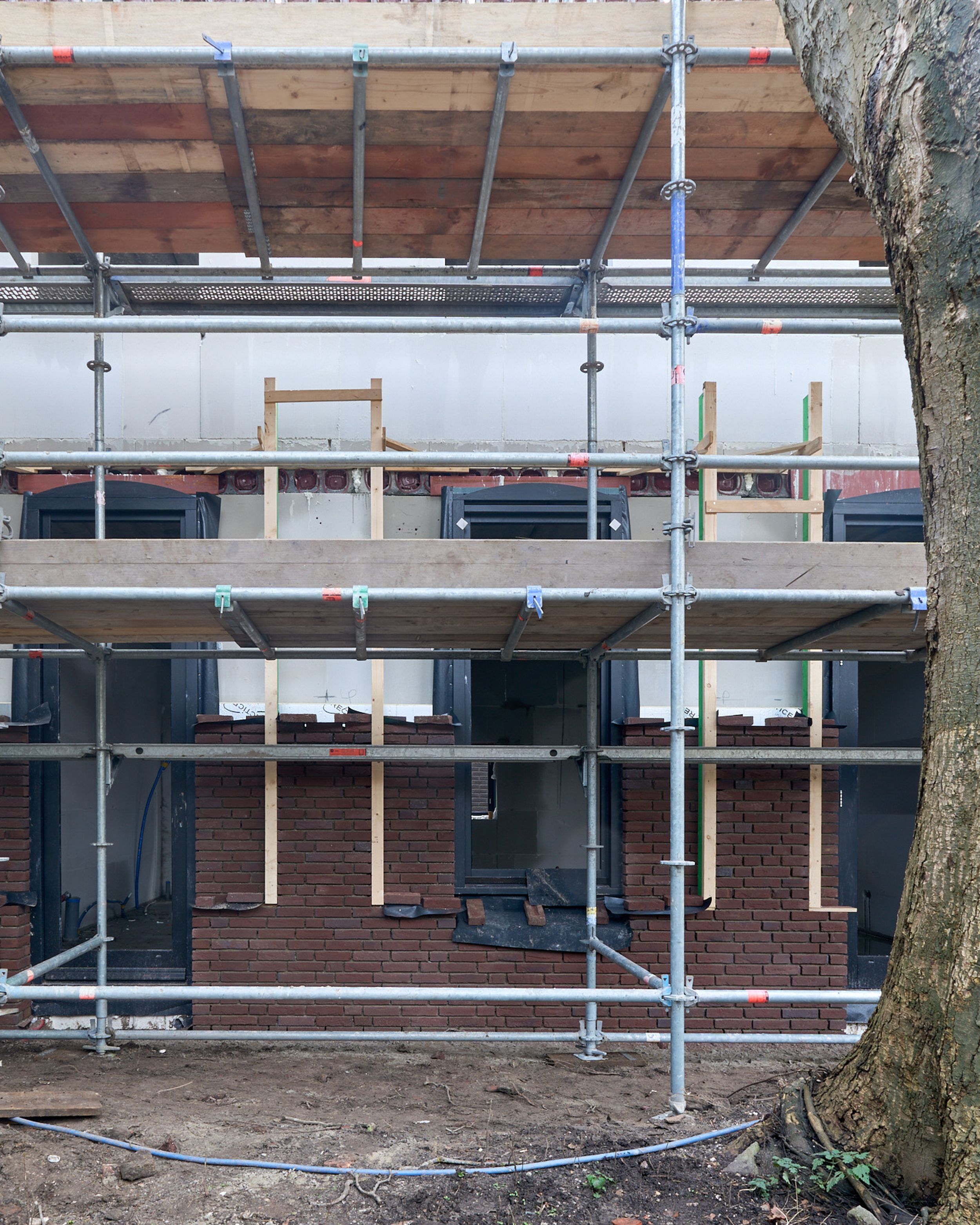 1e verdieping & steigers