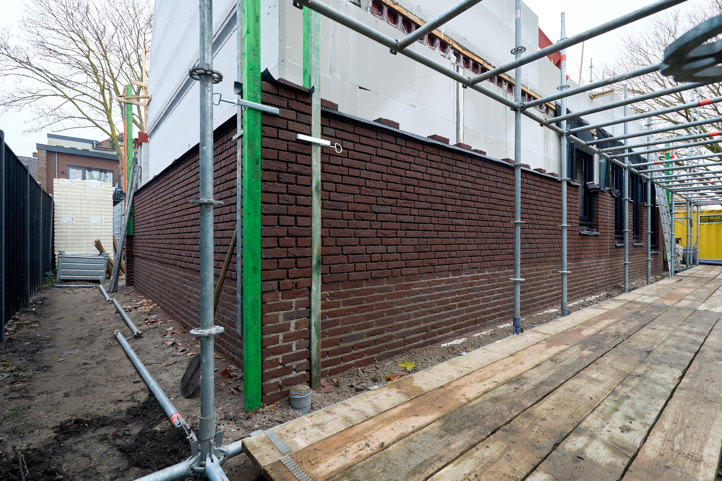 1e verdieping & steigers